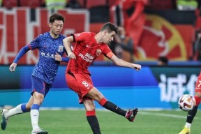 登录入口-上海久事训练开放日，转会期回应争议引欢呼，英超在即，赛季目标并未改变-登录入口