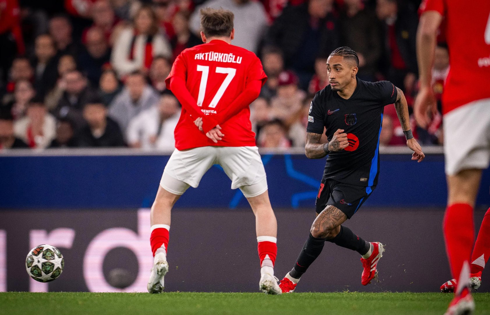 转折点!本菲卡门线救险;意甲加时末段攻防权衡;质疑声仍在;赛季目标并未改变 转折点!本菲卡门线救险;意甲加时末段攻防权衡;质疑声仍在;赛季目标并未改变