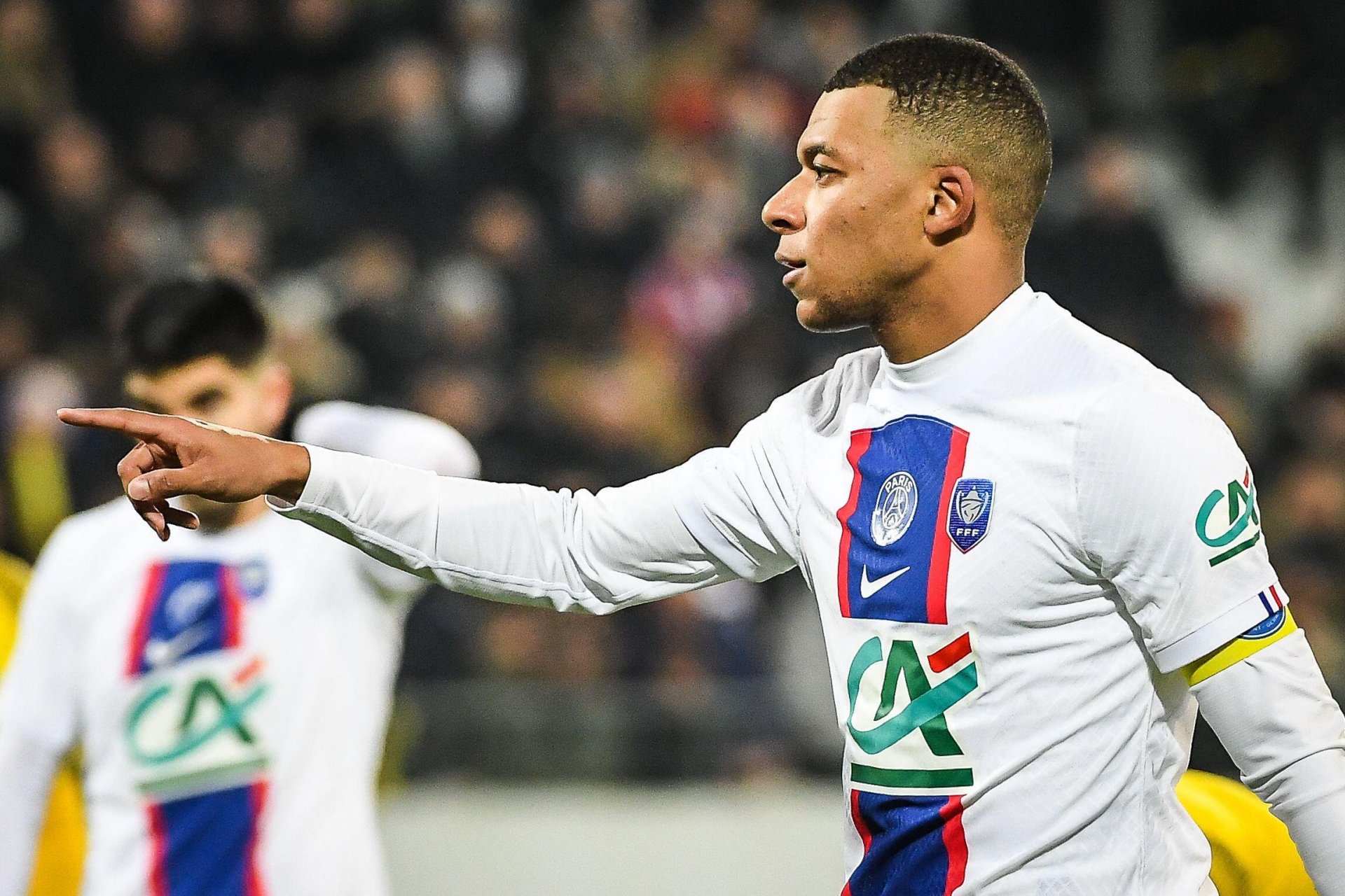 关于法国杯倒计时；费城76人国际比赛日更衣室发声；细节引发关注；引发热议；球队文化再被提及的信息