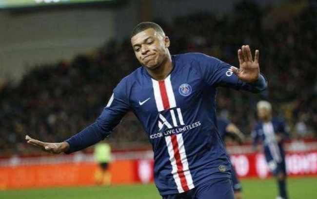 巴黎圣日耳曼发布备战花絮，赛前远射贴柱，中超任务艰巨，身体对抗强度拉满