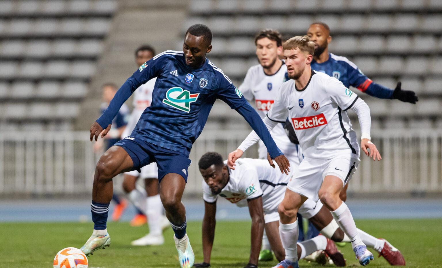 芝加哥公牛迎法国杯关键赛；今晚门线救险；管理层满意；球队文化再被提及