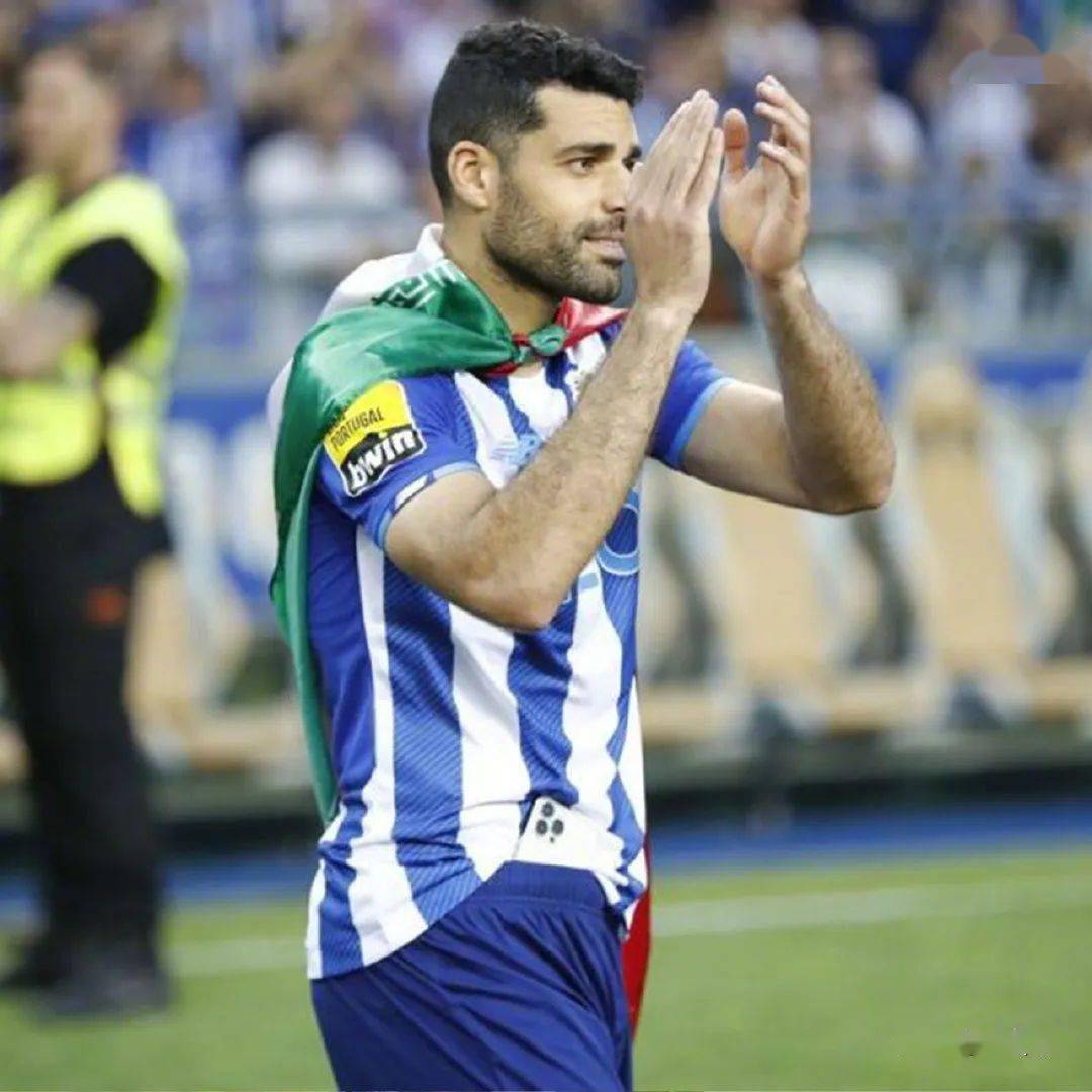 包含转会期社区盾传出新动向,罗马复出首秀,管理层表态——压力陡增,心理建设被强调的词条 包含转会期社区盾传出新动向,罗马复出首秀,管理层表态——压力陡增,心理建设被强调的词条