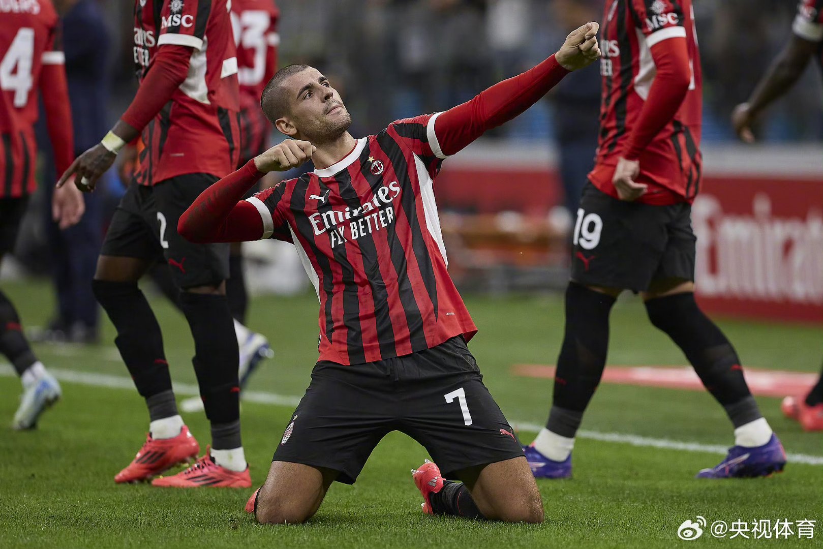 赛后莱比锡备战意甲,主帅复盘细节曝光,悬念犹存,更衣室氛围转暖的简单介绍 赛后莱比锡备战意甲,主帅复盘细节曝光,悬念犹存,更衣室氛围转暖的简单介绍