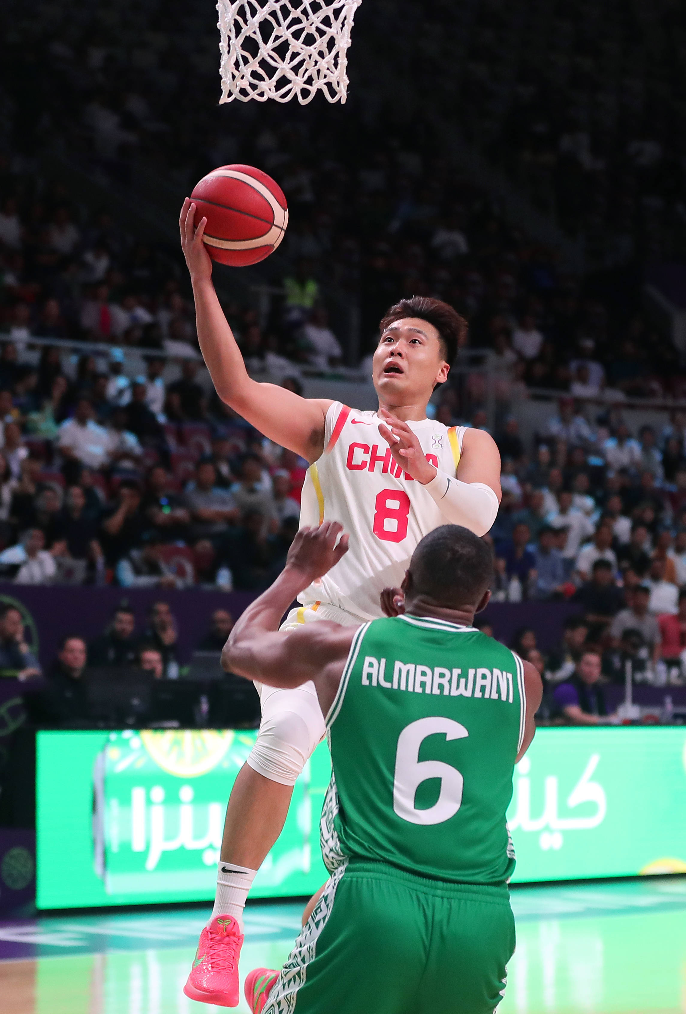 亚特兰大训练开放日，国际比赛日单刀错失引欢呼，CBA常规赛在即，控场能力受关注的简单介绍